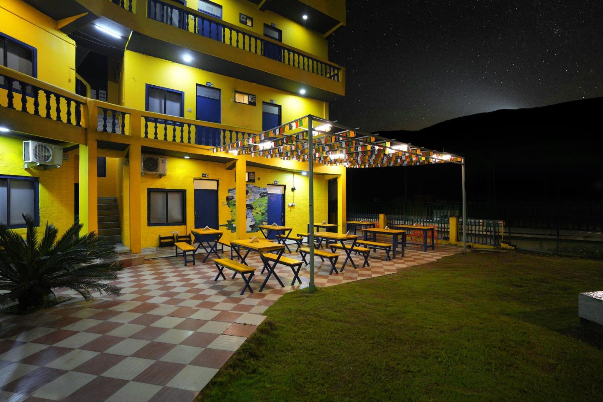 Shalom Backpackers Rishikesh Albergue Exterior foto