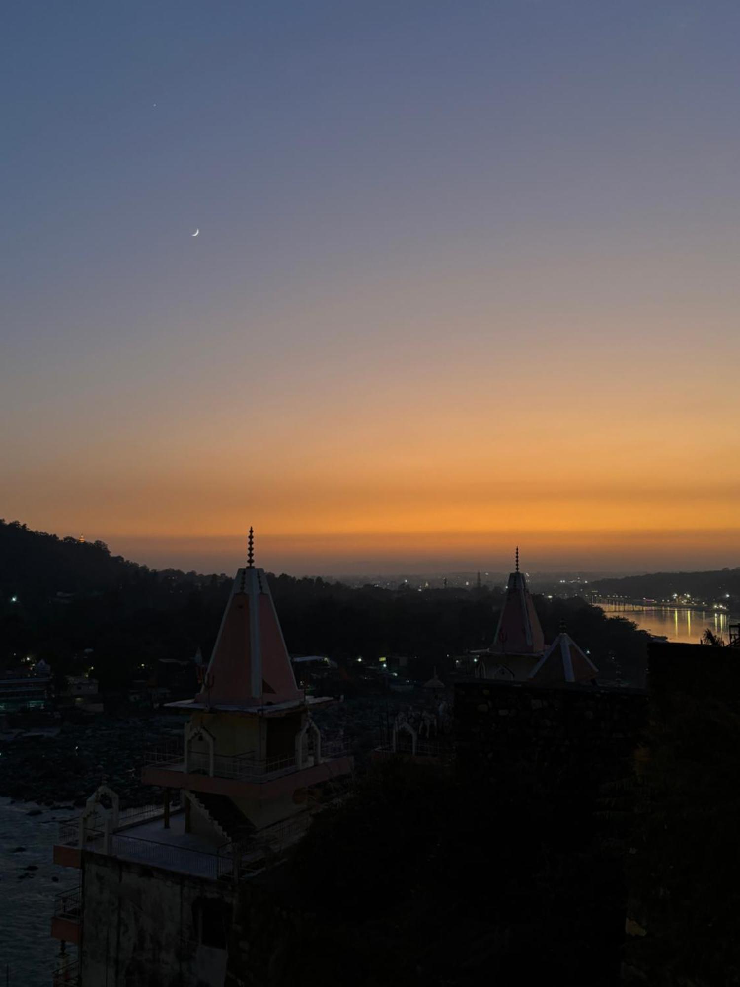 Shalom Backpackers Rishikesh Albergue Exterior foto