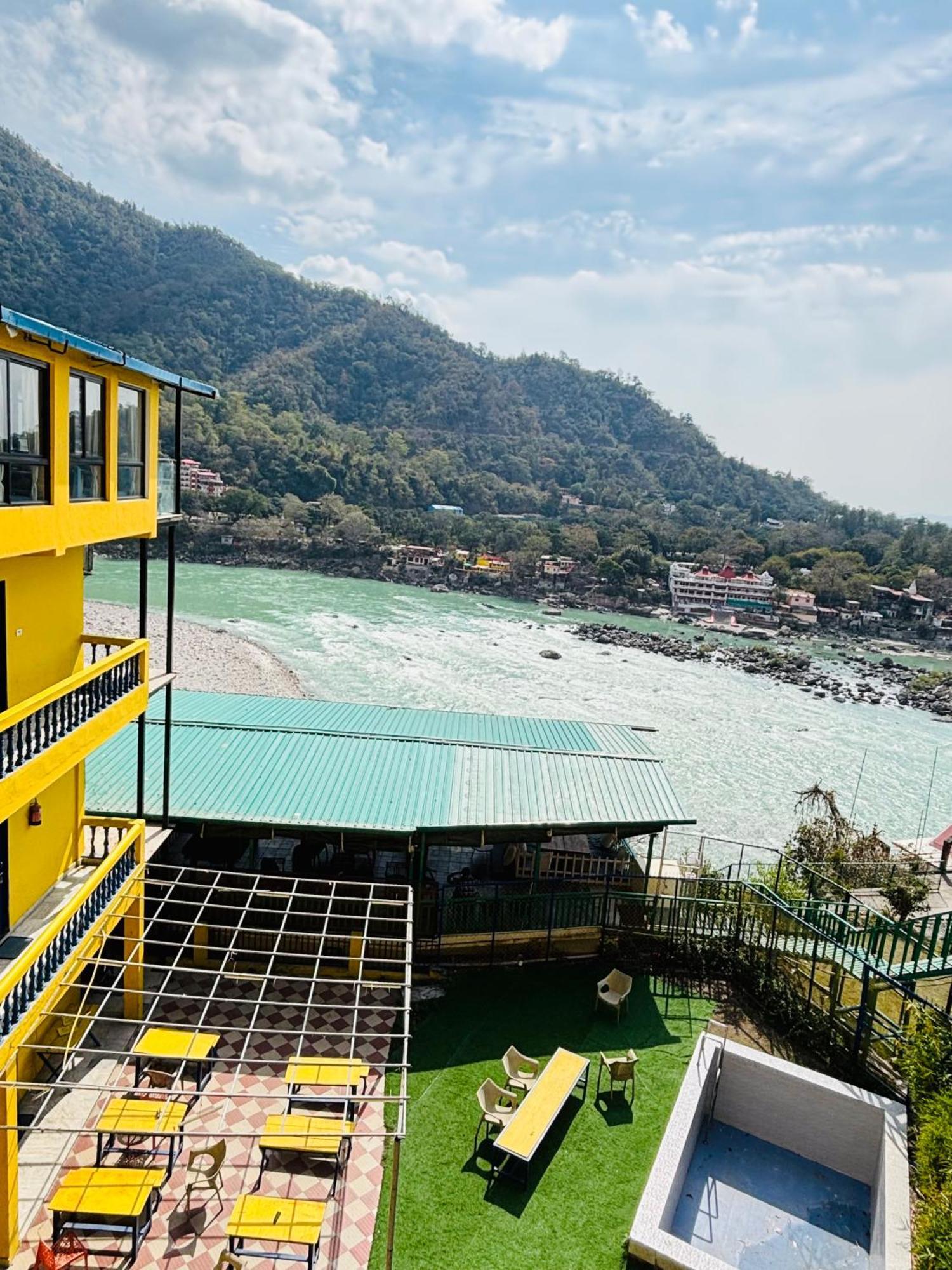 Albergue Shalom Backpackers Rishīkesh Exterior foto